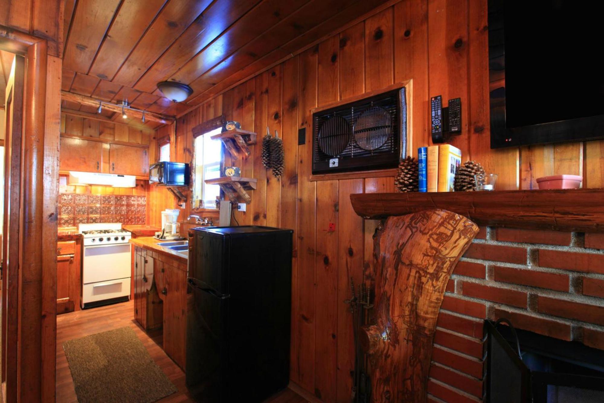 Sleepy Hollow Cabins & Hotel Crestline Zewnętrze zdjęcie