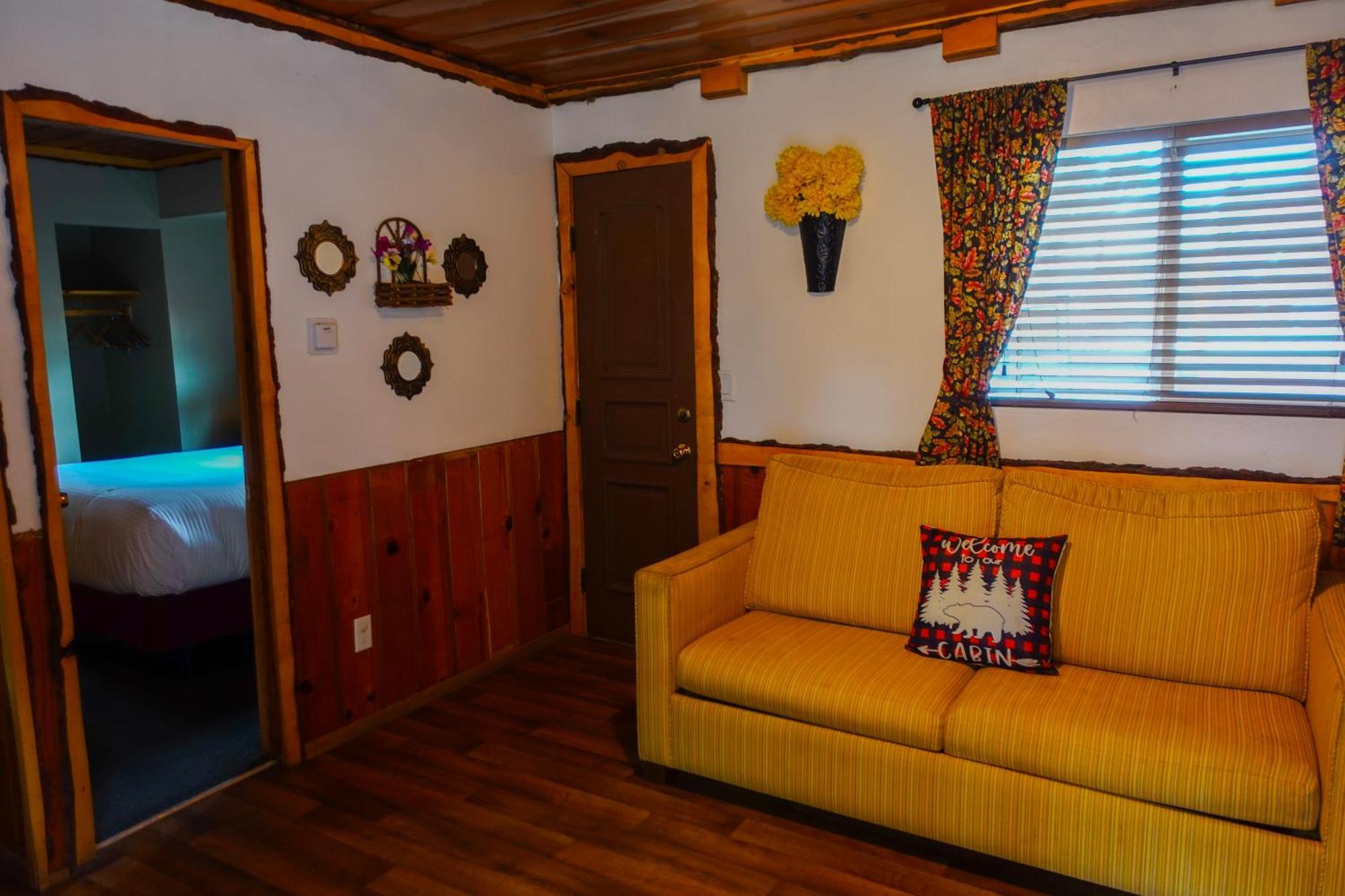 Sleepy Hollow Cabins & Hotel Crestline Zewnętrze zdjęcie