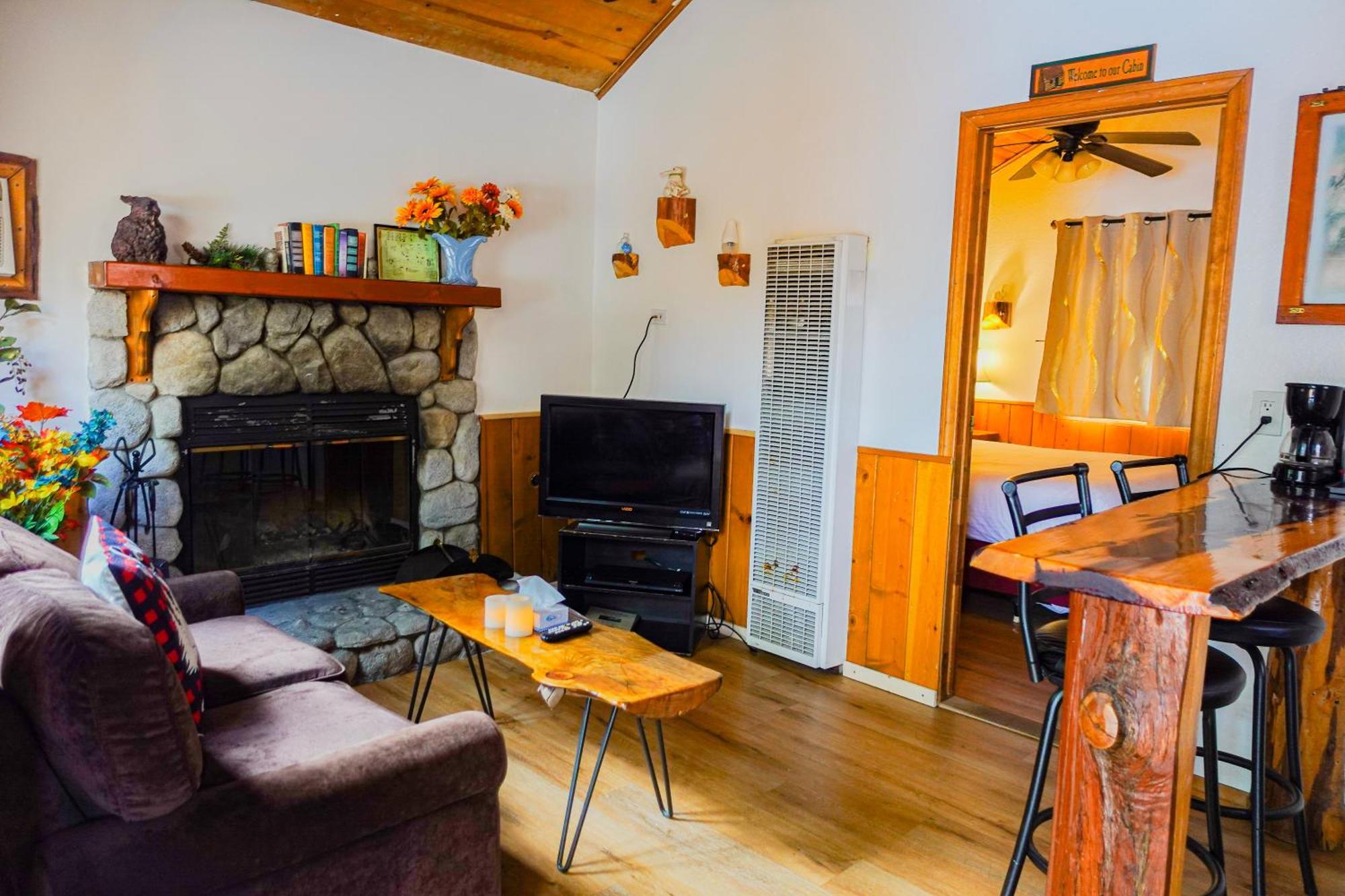 Sleepy Hollow Cabins & Hotel Crestline Zewnętrze zdjęcie