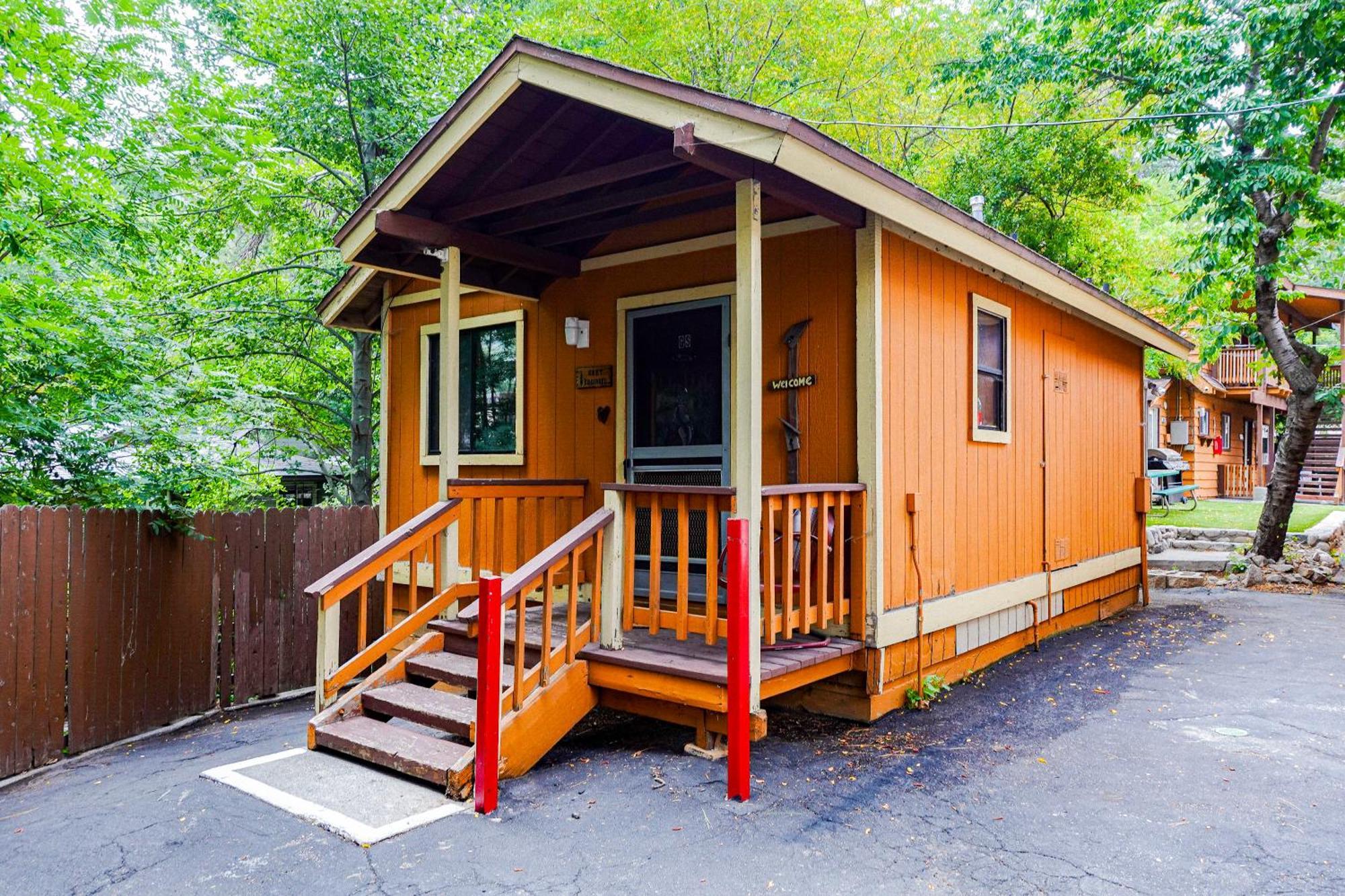 Sleepy Hollow Cabins & Hotel Crestline Zewnętrze zdjęcie