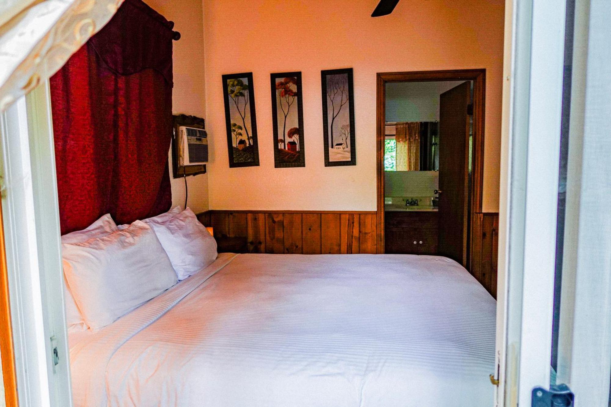 Sleepy Hollow Cabins & Hotel Crestline Zewnętrze zdjęcie