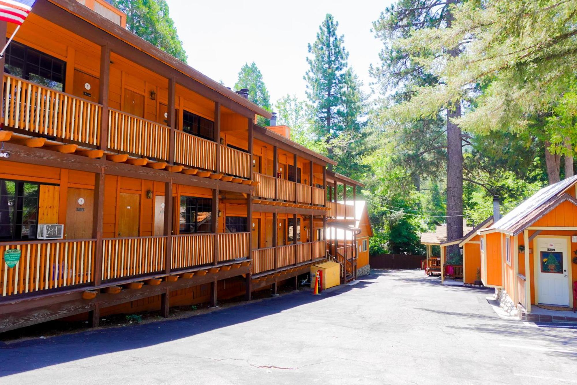 Sleepy Hollow Cabins & Hotel Crestline Zewnętrze zdjęcie